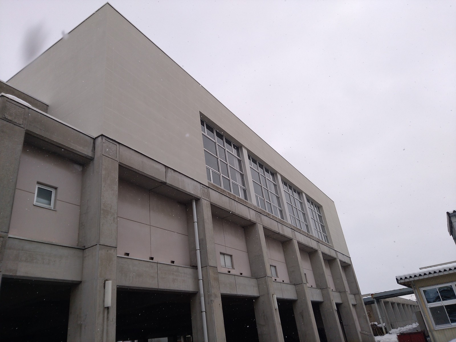 体育館外壁改修工事